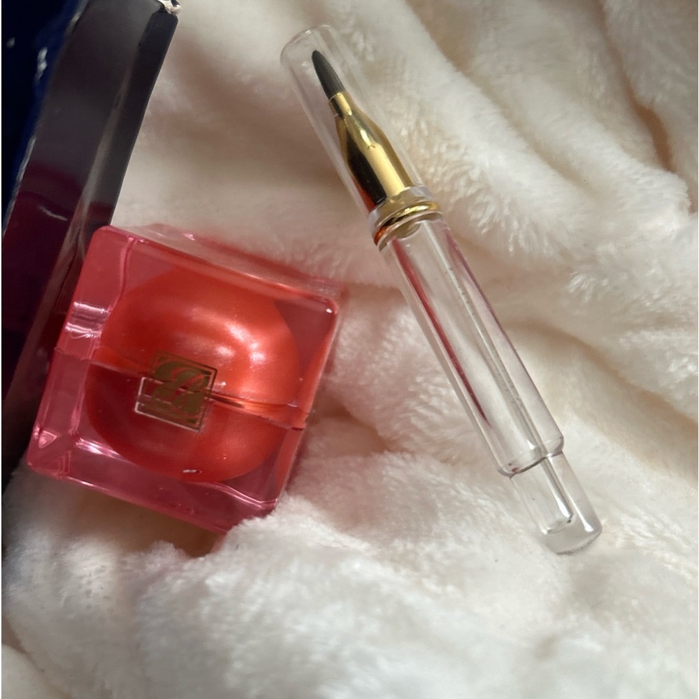 Estee Lauder Pure Color Lip Vinyl .1 oz full size #508 Wet Mango (orange coral)
